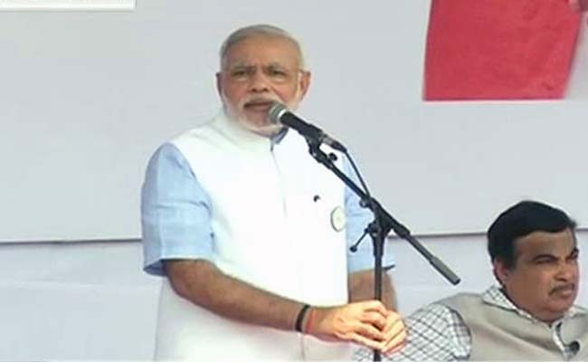 PM Narendra Modi Meets Chief Ministers in Delhi, Mamata Banerjee, Omar Abdullah Skip Meeting