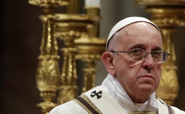 In Christmas Address, Pope Francis Condemns Islamic State