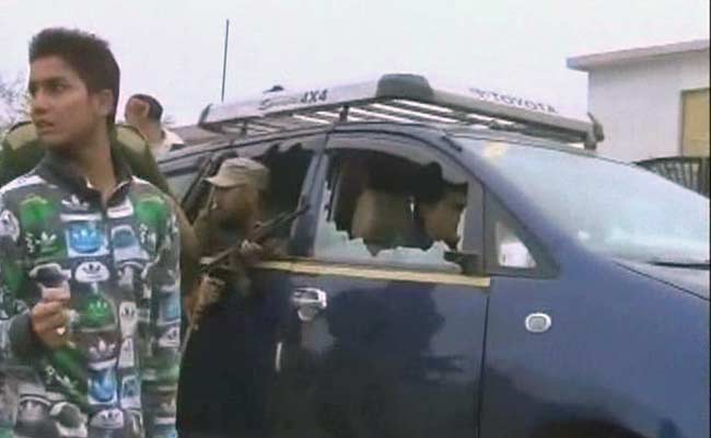 In Jammu, Stones Hurled at BJP Leader Navjot Singh Sidhu's Convoy