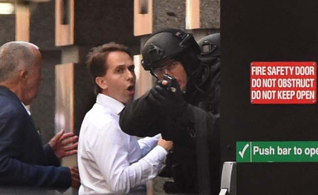 Sydney Hostage Crisis: After 6 Hours, 5 People Seen Running Out of Fire Escape