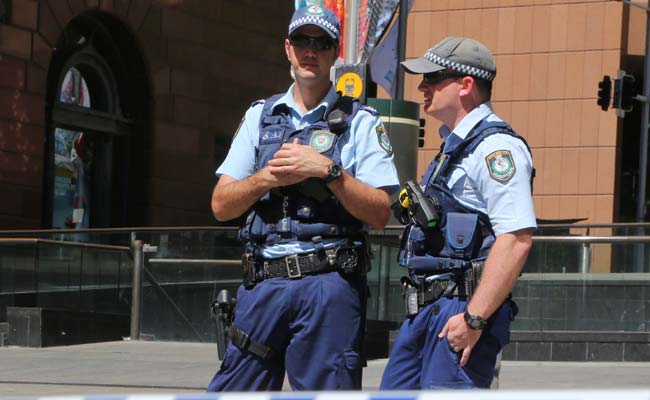 Sydney Siege: Over 15 Hours Into Hostage Crisis, Negotiations Continue