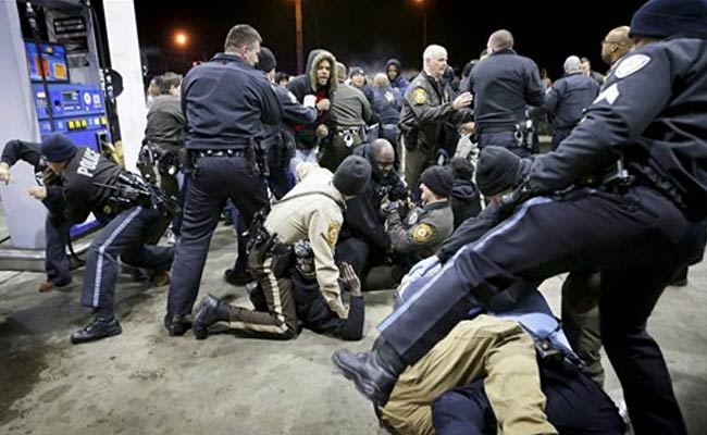 Police Shoot Black Teen at Missouri Gas Station