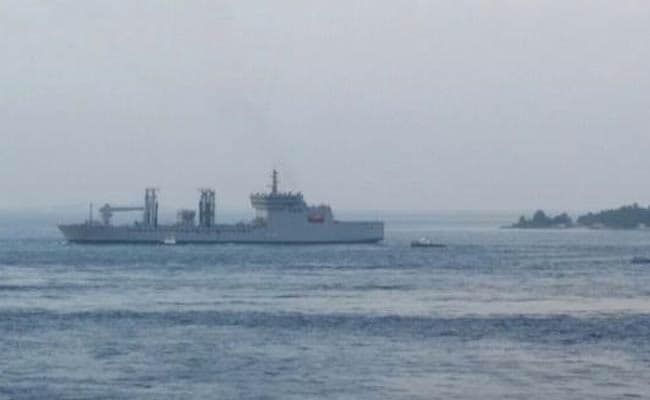 Indian Ships Pumping Potable Water Into Maldives Capital