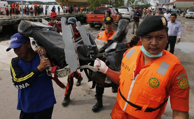 Divers May Have Found Crashed AirAsia Co-Pilot's Body
