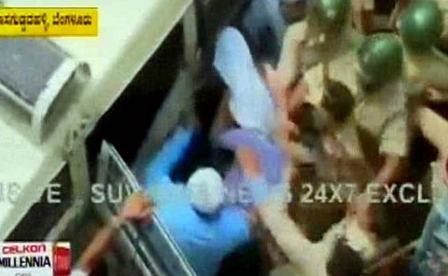 Violent Bangalore Protests After 8-year-old Molested at School