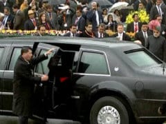 'The Beast', Barack Obama's Official Car, a Big Hit Among Children