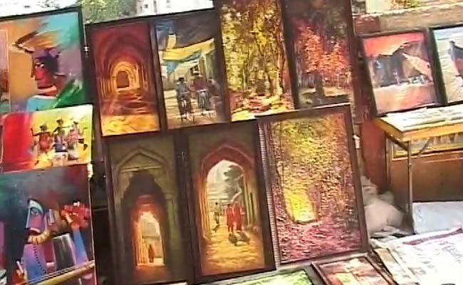 Bengaluru's 12th Chitra Sante Draws Enthusiastic Crowds