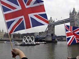 Indians Become Largest Migrant Group in UK Indians Become Largest Migrant Group in UK