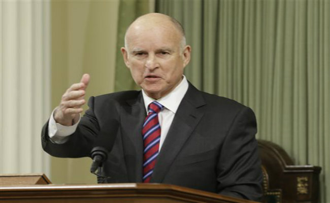 Jerry Brown Sworn in For Record Fourth Term as California Governor