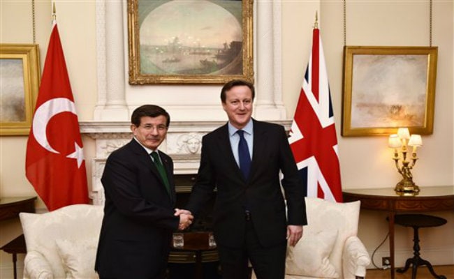  British Prime Minister Meets Turkish Counterpart on Islamic State Response