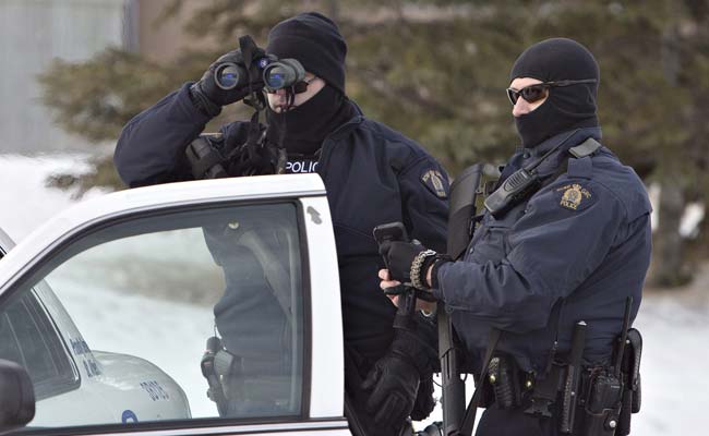 Two Policemen Shot in Canada, Suspect Found Dead