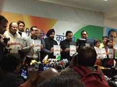 With Promises of Cheap Power and Cyber Cafes with Wi-Fi, Congress Releases Manifesto for Delhi Polls
