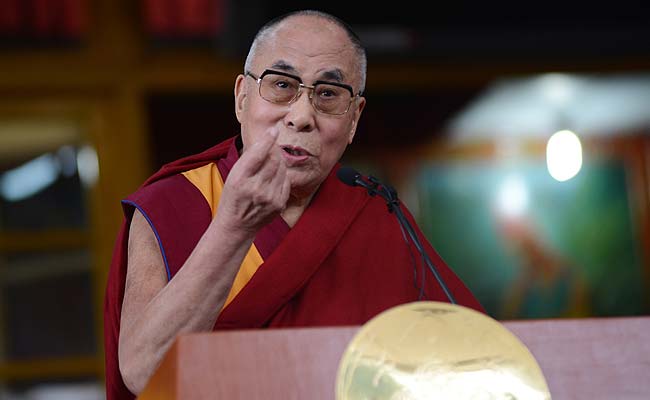 Barack Obama, Dalai Lama Share Greetings at Prayer Event