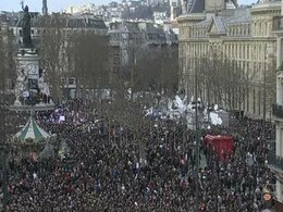 Tears, Cheers but 'No Fear' at Paris Rally Tears, Cheers but 'No Fear' at Paris Rally