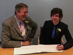British Actor Stephen Fry Marries Boyfriend