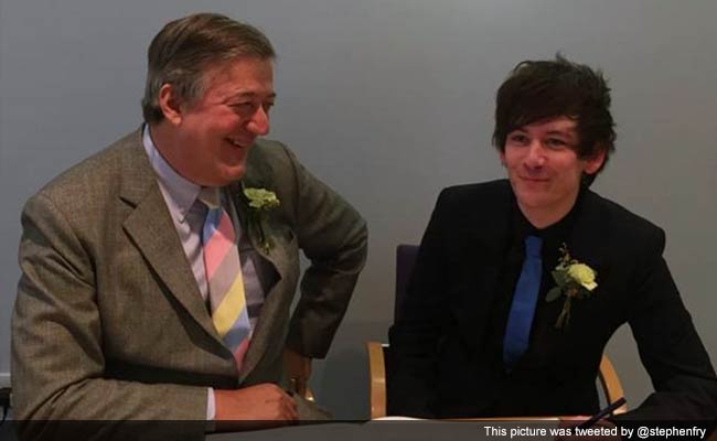 British Actor Stephen Fry Marries Boyfriend