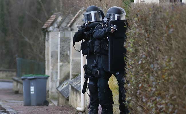 Hostage Taken North of Paris During Manhunt for Newspaper Killings