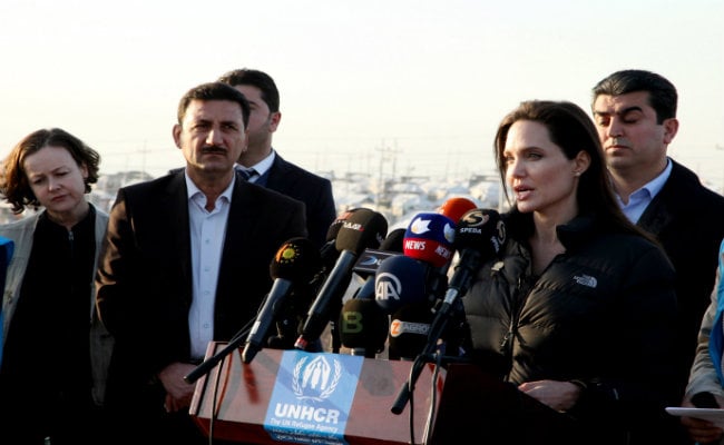  World Failing to Avert Disaster: Angelina Jolie in Iraq