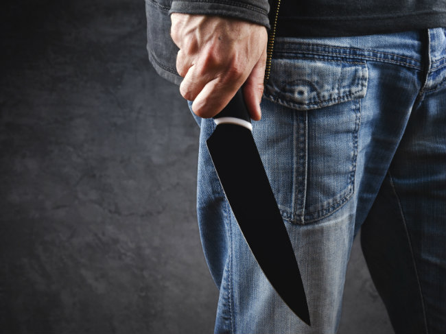 Brazilian Man Drives for Two Hours With 30 Centimeter Knife in Head