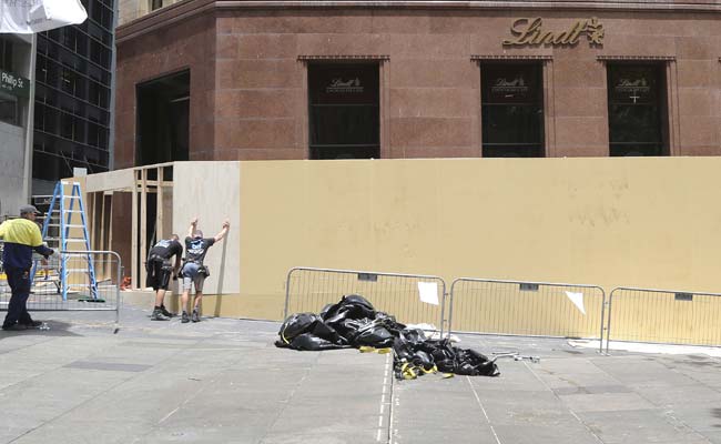 Lindt Cafe Siege Victim Reportedly Shot Dead by Police: Reports