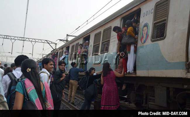 Rail Roko, Violence, Motormen Strike Paralyses Mumbai Train Services