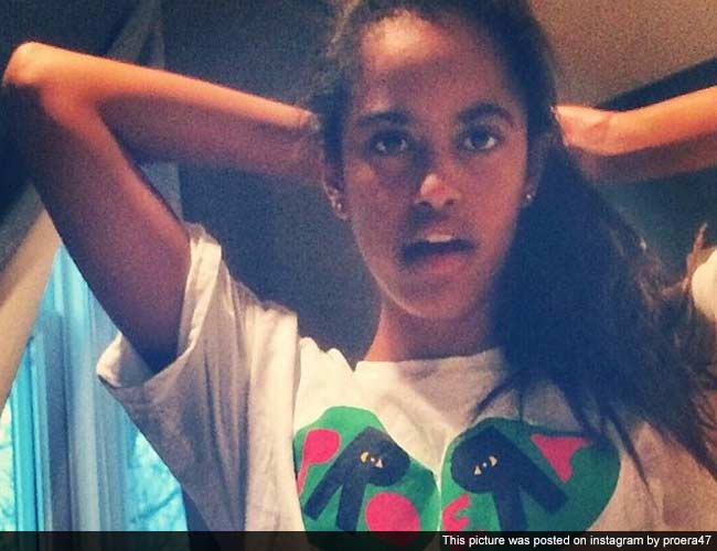 Rare Glimpse of Barack Obama's Daughter Causes Online Stir