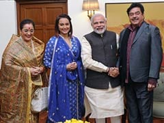 Shatrughan Sinha, Sri Sri Ravi Shankar Meet PM Narendra Modi