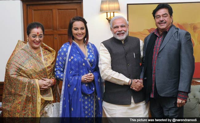 Shatrughan Sinha, Sri Sri Ravi Shankar Meet PM Narendra Modi