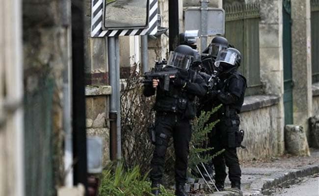 Charlie Hebdo Attack: Suspects on Move Again, Shots Fired North of Paris