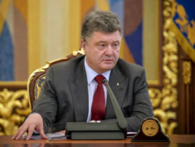 Petro Poroshenko and US Press Vladimir Putin on Ukraine violence