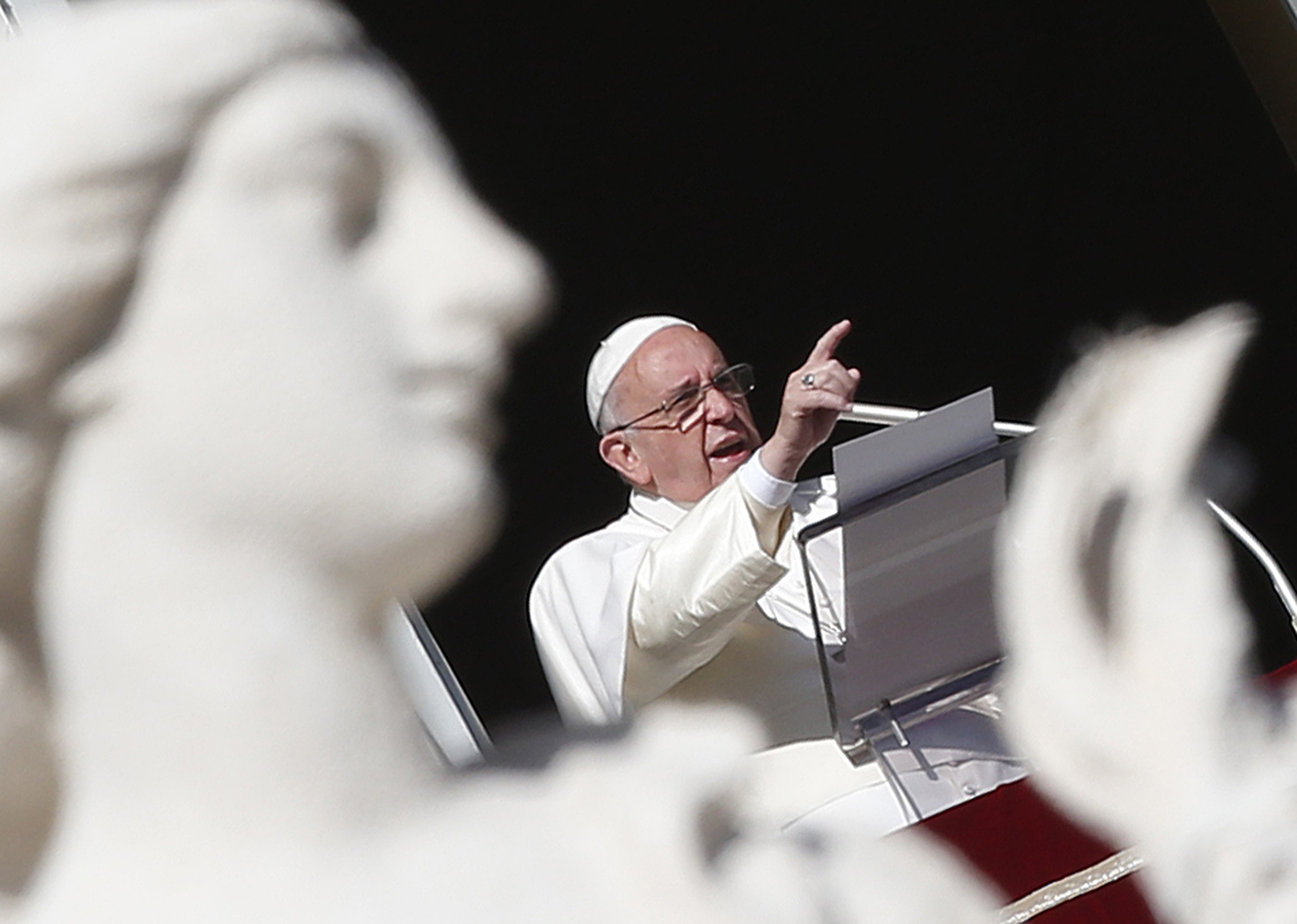 Feel Free to Breastfeed in Sistine Chapel; Pope tells Mothers 