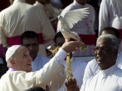 Pope Francis Leaves Post-War Sri Lanka After Preaching Reconciliation