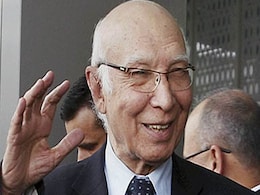 Ex-General Nasser Khan Janjua Replaces Sartaj Aziz as Pakistan's NSA Ex-General Nasser Khan Janjua Replaces Sartaj Aziz as Pakistan's NSA