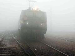 उत्तर भारत में कोहरे के चलते 71 ट्रेनें रद्द, 10 ट्रेनें लेट