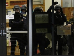2 Dead, 1 Wounded in Central Florida Mall Shooting: Police 2 Dead, 1 Wounded in Central Florida Mall Shooting: Police