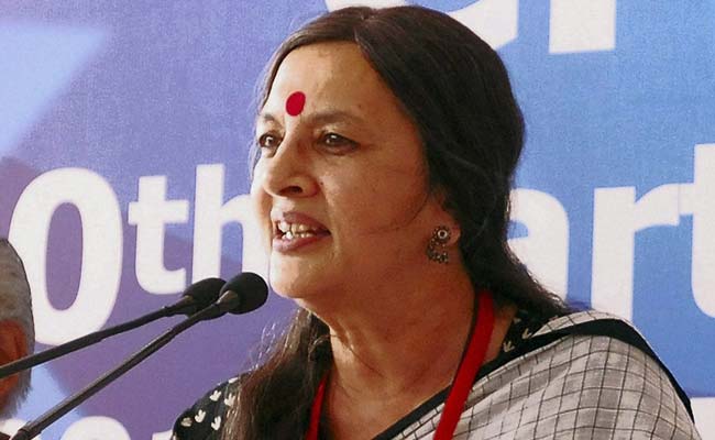 Opinion: Mamata, Touching Investors' Feet is Not the Answer