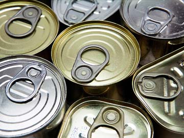 Let Students Hurl Canned Food at Intruders: Principal