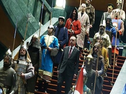 Spear-Carriers and Chainmail Warriors: Erdogan's New Palace Welcome Spear-Carriers and Chainmail Warriors: Erdogan's New Palace Welcome