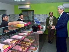 John Kerry has Dunkin' Donuts Breakfast in Pakistan, Trolled on Twitter