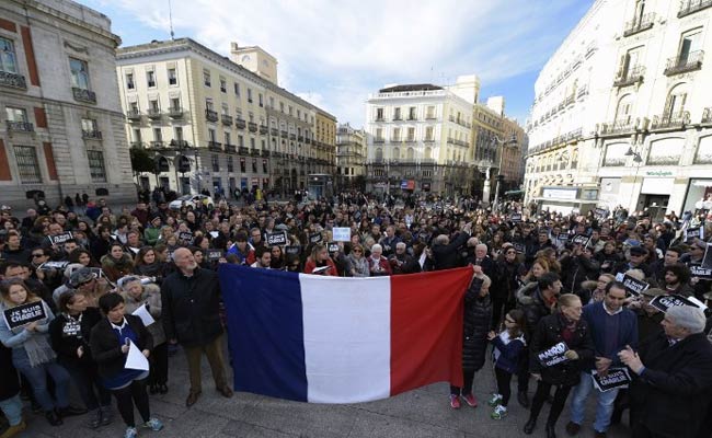 Paris Attacks: Spain Wants to Change Schengen Rules to Thwart Islamist Returnees