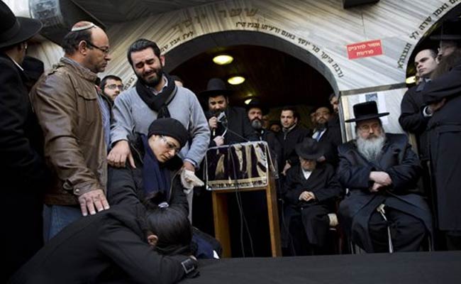 Israel Buries 4 Jewish Victims of Paris Attack