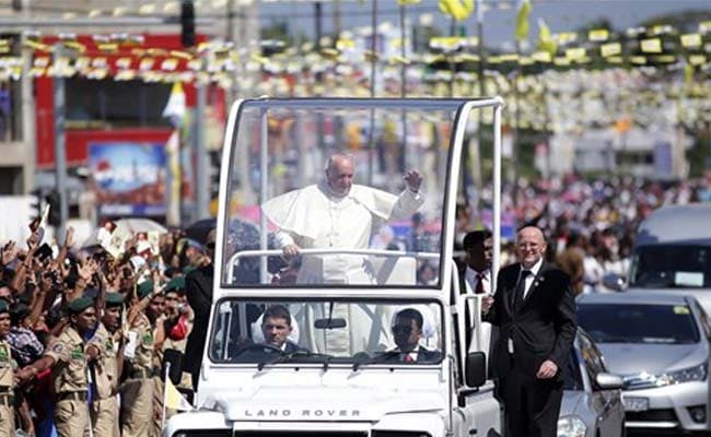 Pope Francis Says Sri Lanka Should Seek 'Truth' Over Civil War