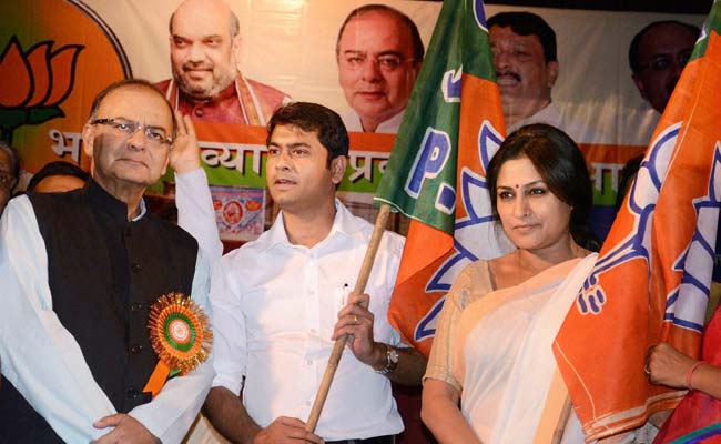 Actress Roopa Ganguly of 'Draupadi' Fame Joins BJP
