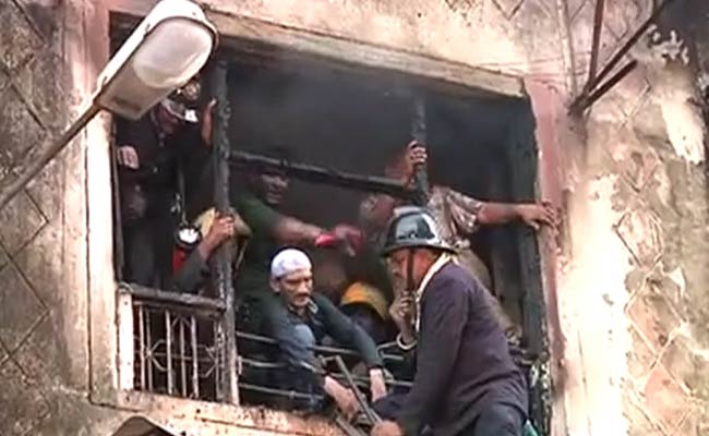 One Dead in Fire in Residential Building in South Mumbai