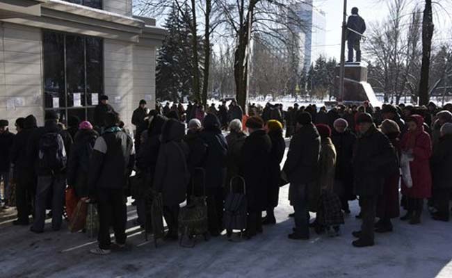 Lack of Aid Deepens Suffering in Conflict-Hit East Ukraine 