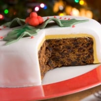 Get set to bake cakes this Christmas