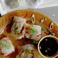 Gluten-free pork wonton recipe with Asian-style dip | Just as tasty