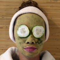 Seasonal Fruit Masks to Hydrate Your Skin