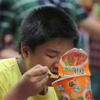 South Koreans Stick by Their Noodle Diet Despite Health Worries
