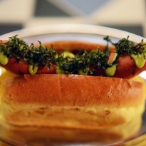 The Foodie Traveller: Kimchi Hot Dogs 